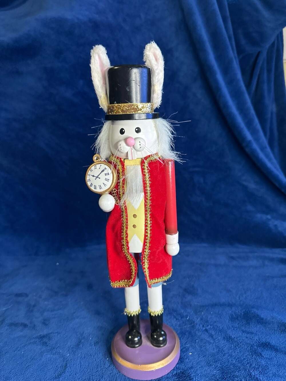 December Home Alice in Wonderland White Rabbit Nutcracker, 14 Inch